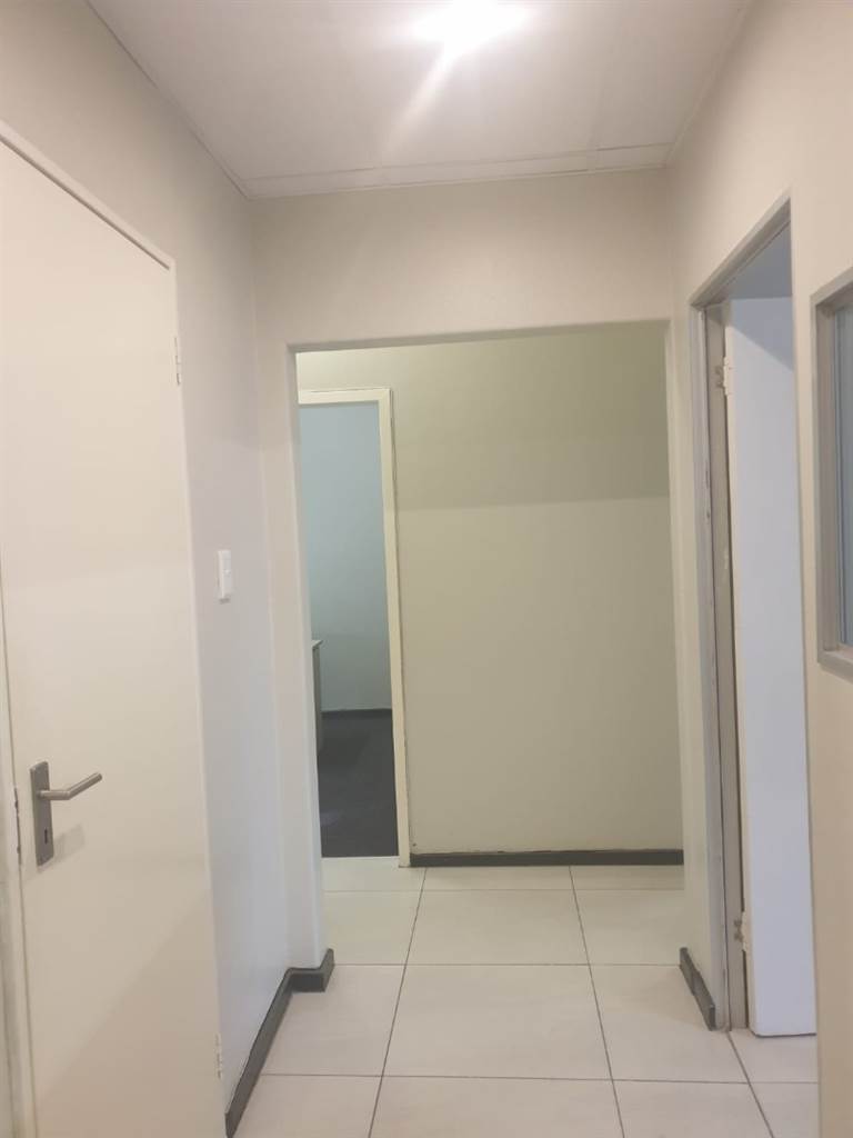 112  m² Commercial space in Boksburg Central photo number 11