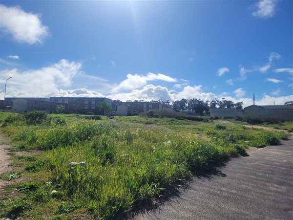 787 m² Land available in Atlantis Central