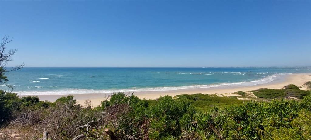 1048 m² Land available in Paradise Beach photo number 1