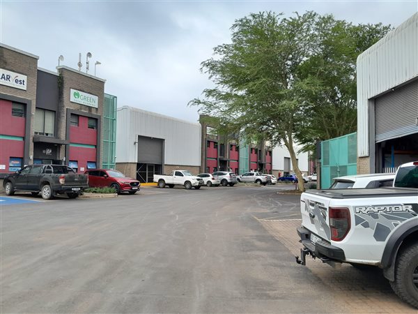 608  m² Industrial space in Shakas Head