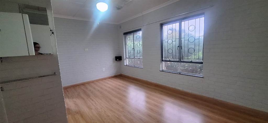4 Bed House in Doonside photo number 19