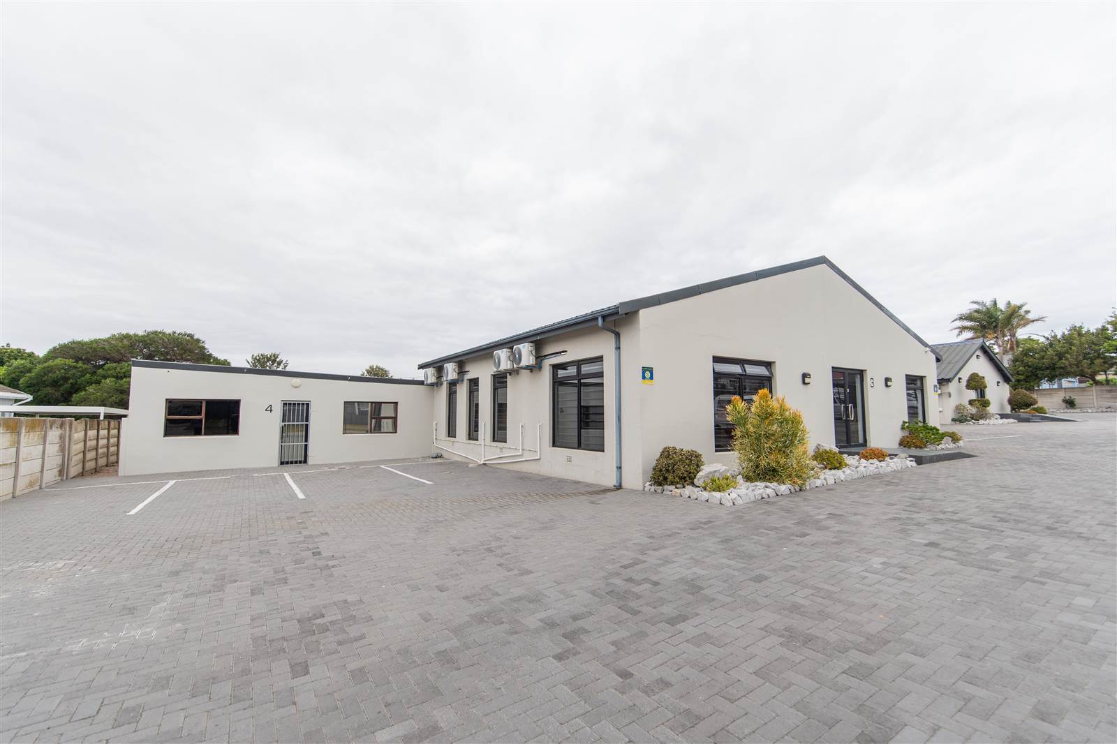 686  m² Commercial space in Newton Park photo number 14