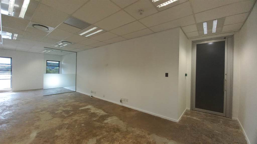 107  m² Commercial space in Lynnwood Manor photo number 5