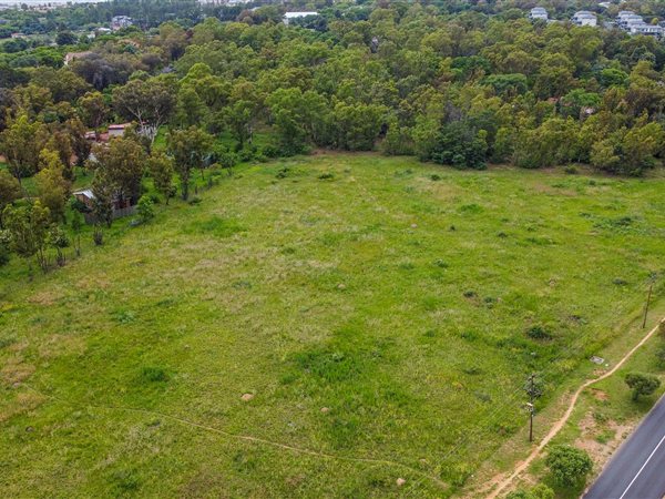 1 ha Land available in Carlswald Estate