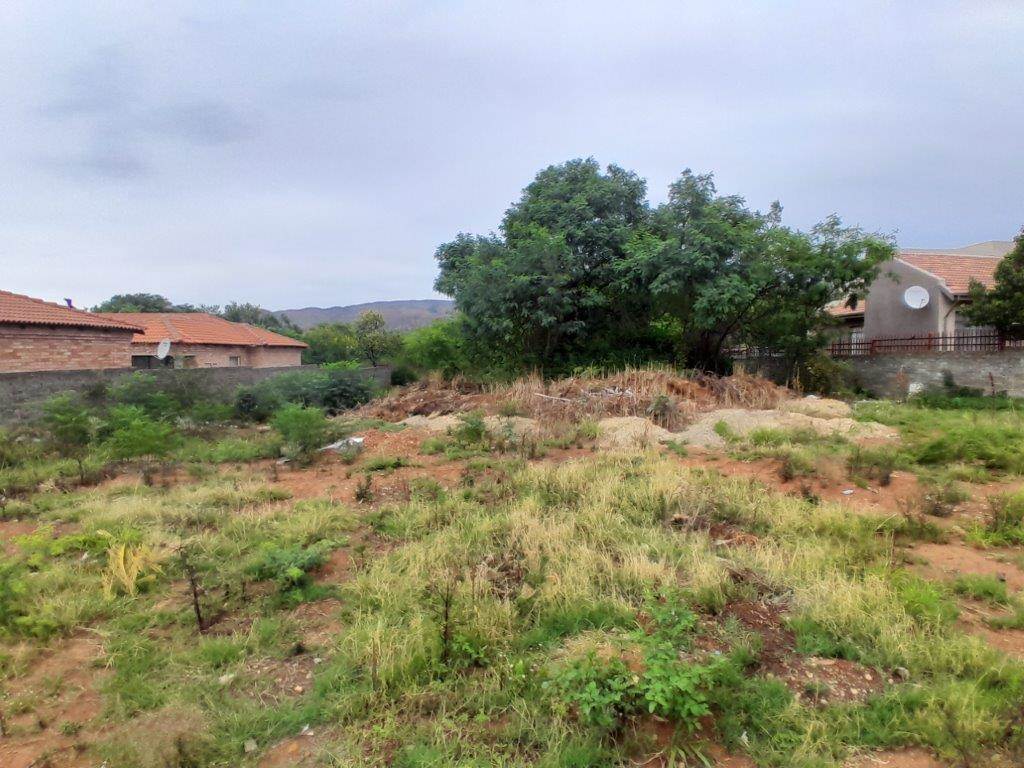900 m² Land available in Geelhoutpark photo number 3