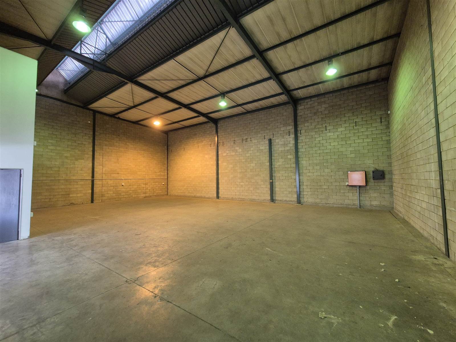 430  m² Industrial space in Linbro Park photo number 5