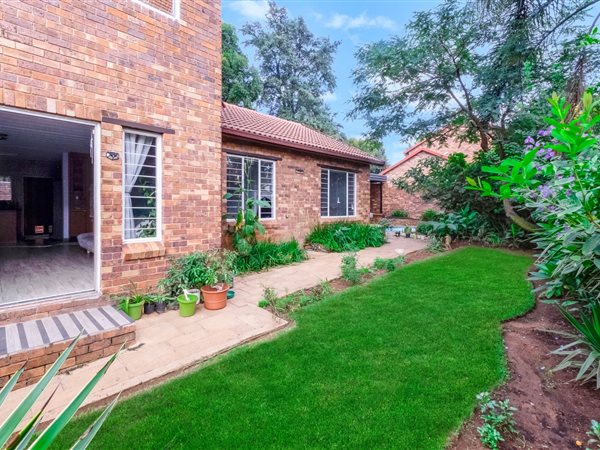 4 Bedroom Townhouse 4 Bedroom Townhouse