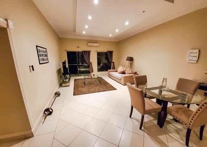 2 Bed Townhouse in Umhlanga Ridge photo number 3