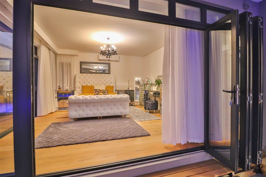 6 Bed House for sale in Fancourt T4122973 Private Property