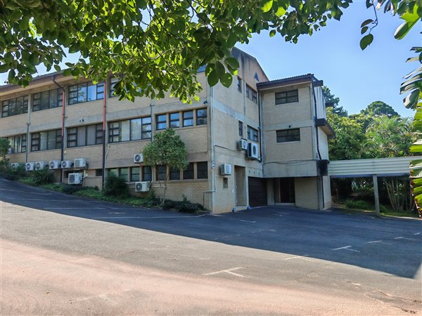 821 m² Commercial space 821 m² Commercial space