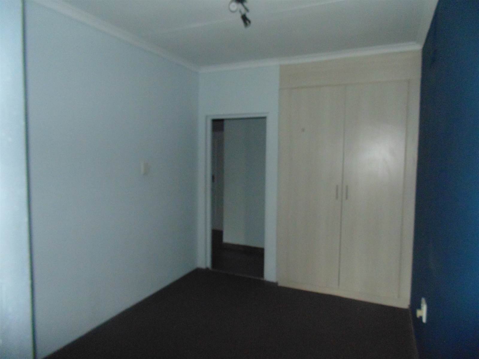 3 Bed Townhouse in Kimbult AH photo number 17