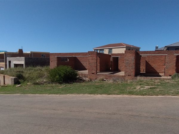 4 Bed House in Mossel Bay Ext 26