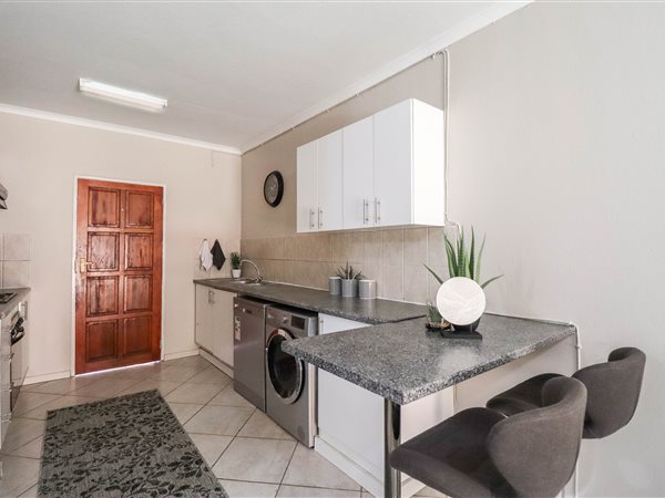 3 Bed Apartment