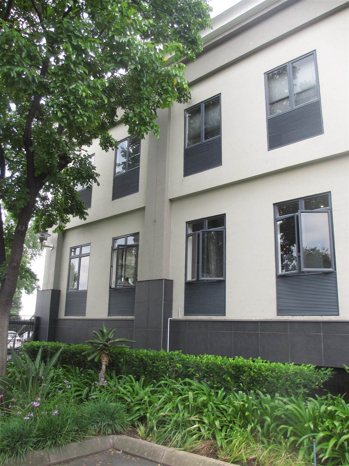 217  m² Commercial space in Fourways photo number 11