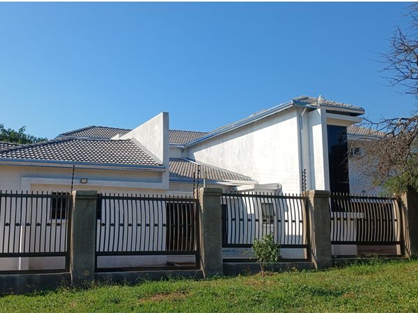4 Bedroom Townhouse 4 Bedroom Townhouse
