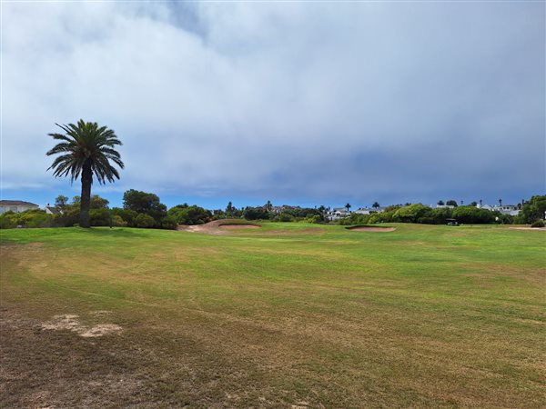 453 m² Land available in Shelley Point