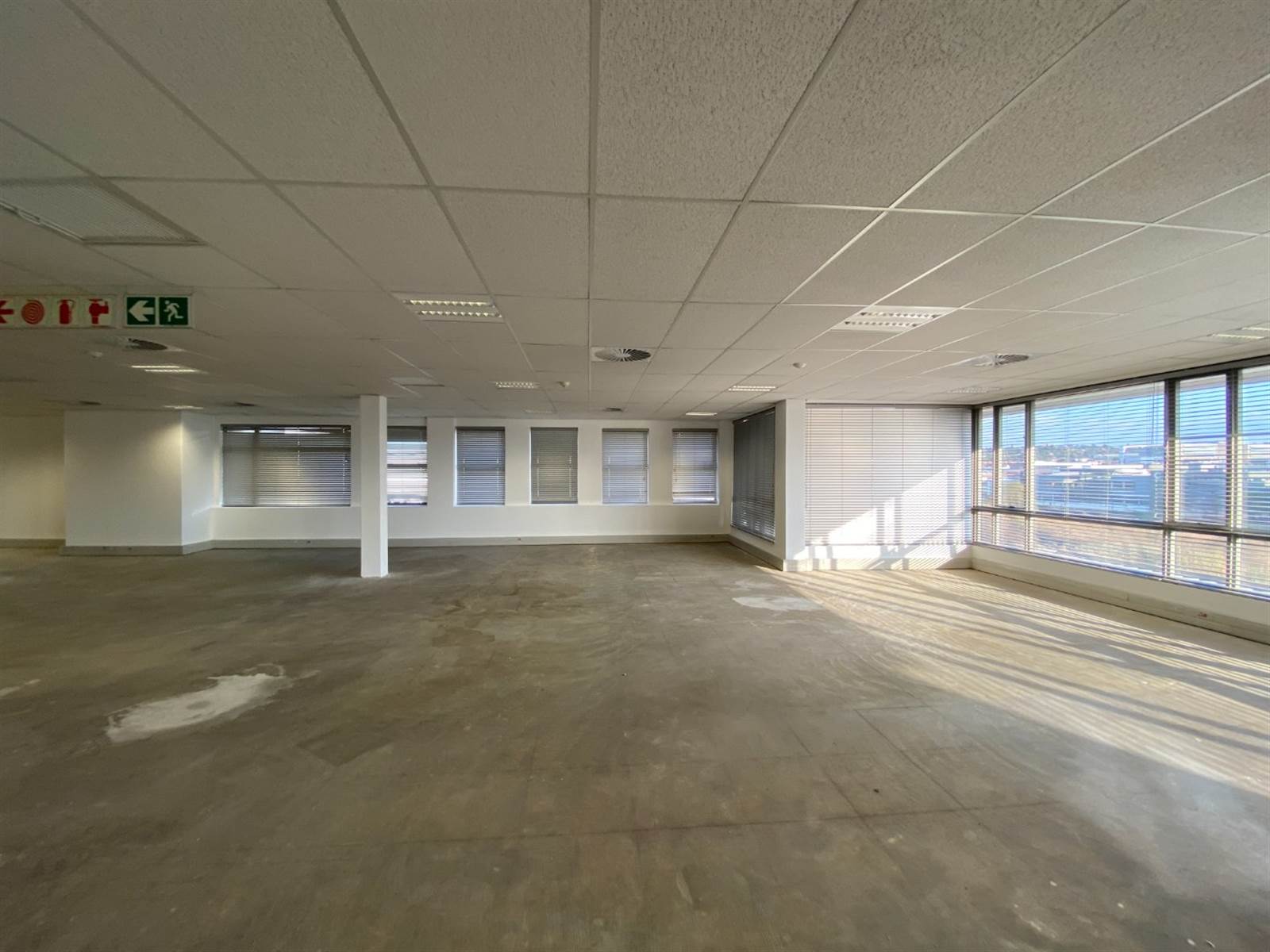697  m² Office Space in Centurion CBD photo number 11