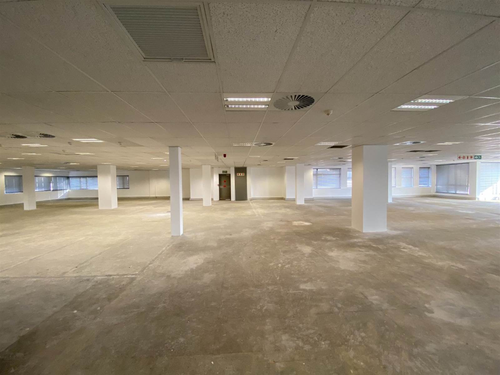 697  m² Office Space in Centurion CBD photo number 9