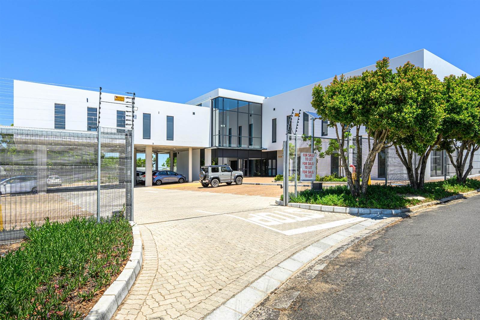123  m² Commercial space in Durbanville Central photo number 22