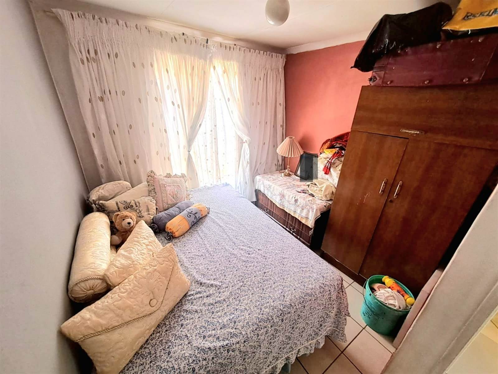 3 Bed House in Vosloorus photo number 21