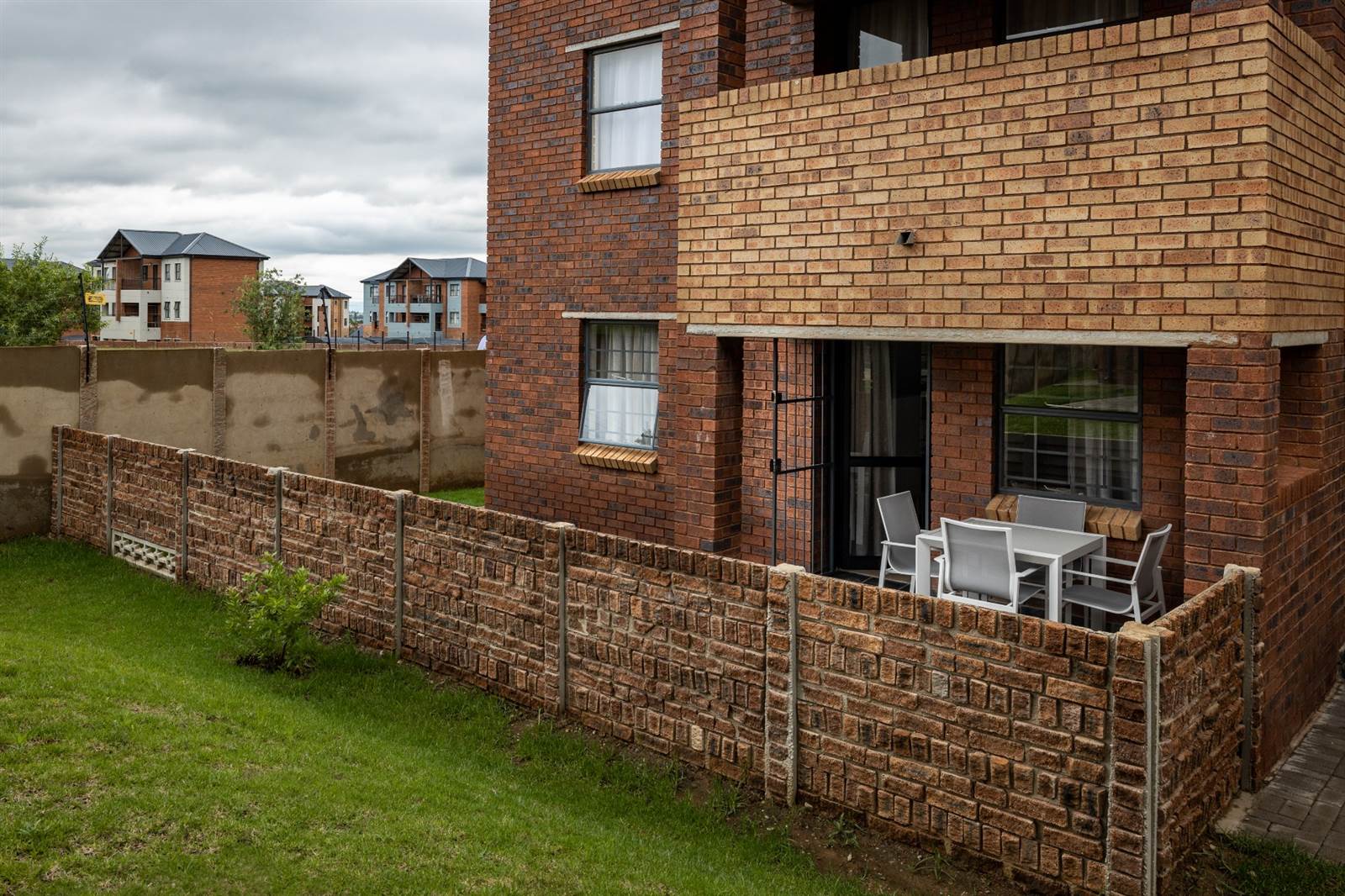 2 Bed Apartment in Lenasia photo number 10