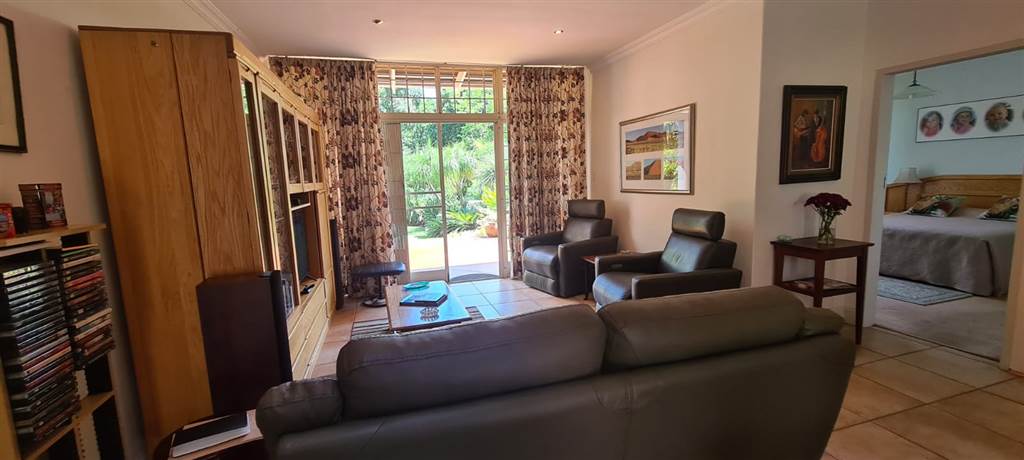 3 Bed House in Waterkloof Ridge photo number 14