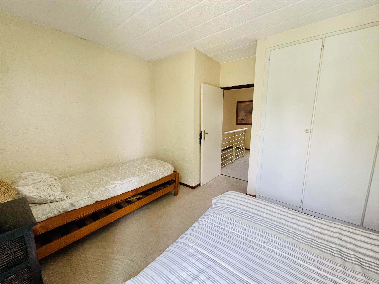 2 Bed Duplex in Hartbeespoort Dam photo number 9