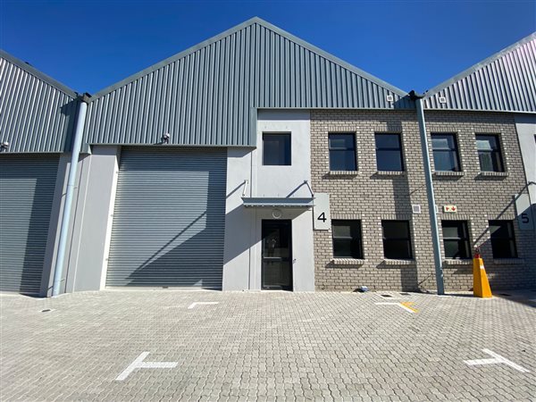 332 m² Industrial space 332 m² Industrial space