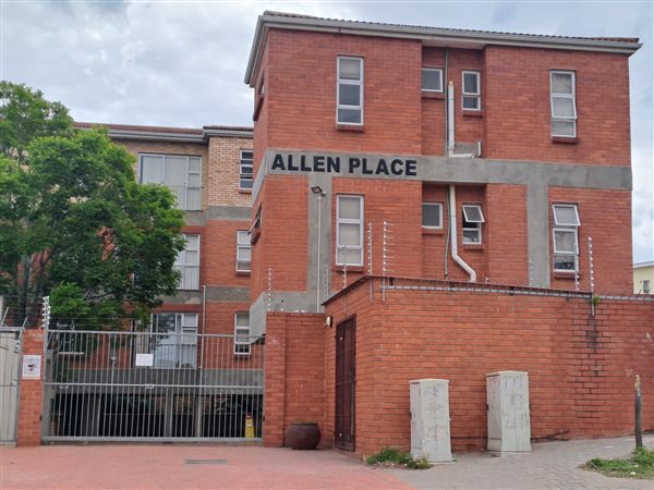 2 Bed Apartment in Grahamstown Central