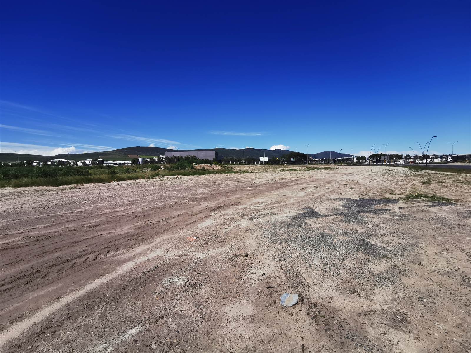 3.6 ha Land available in Milnerton photo number 3
