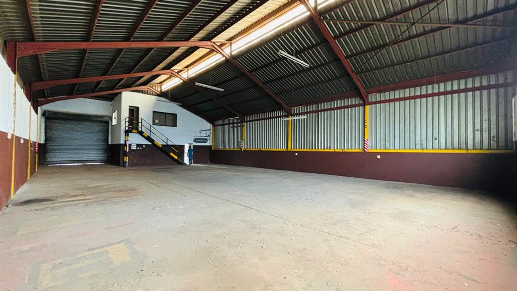 350  m² Industrial space in Daleside photo number 6