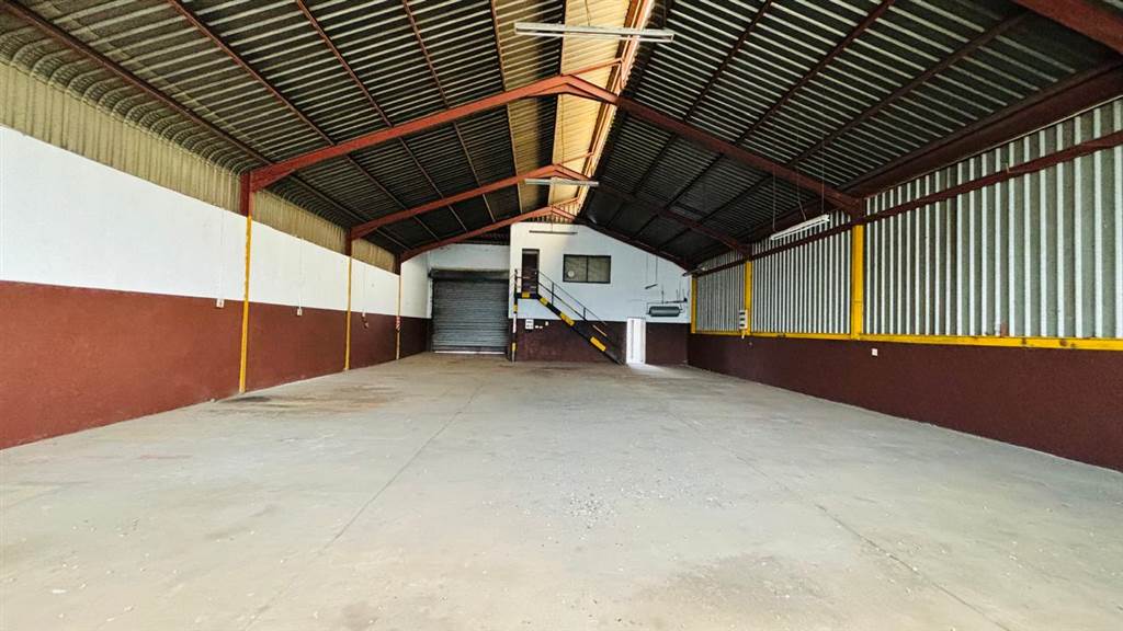 350  m² Industrial space in Daleside photo number 7