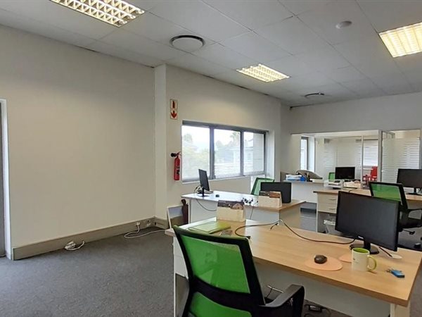 221  m² Office Space