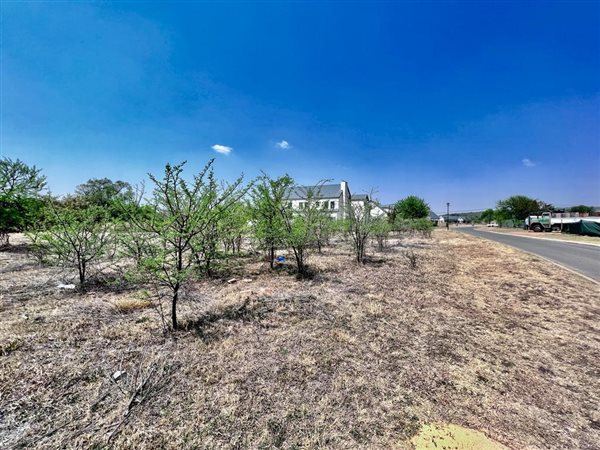 990 m² Land available in Boschkop