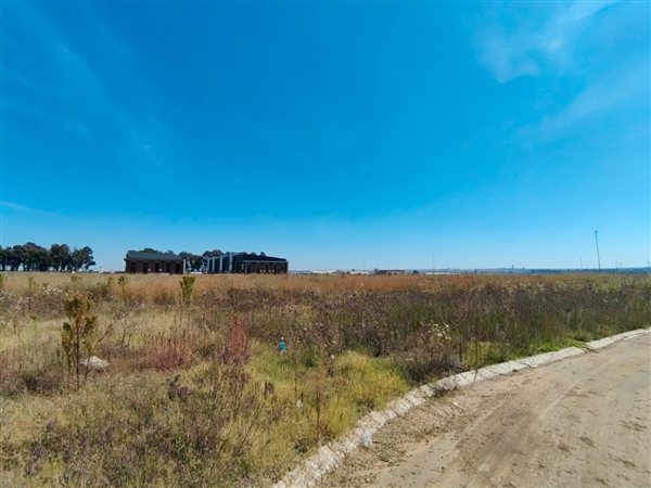1134 m² Land available in Secunda