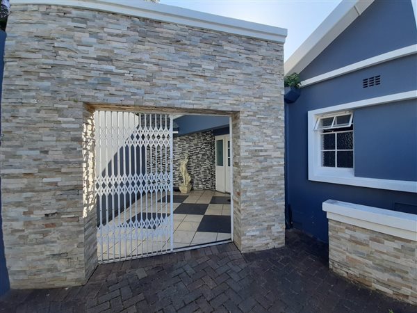 3 Bedroom House 3 Bedroom House