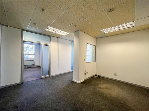 141  m² Office Space