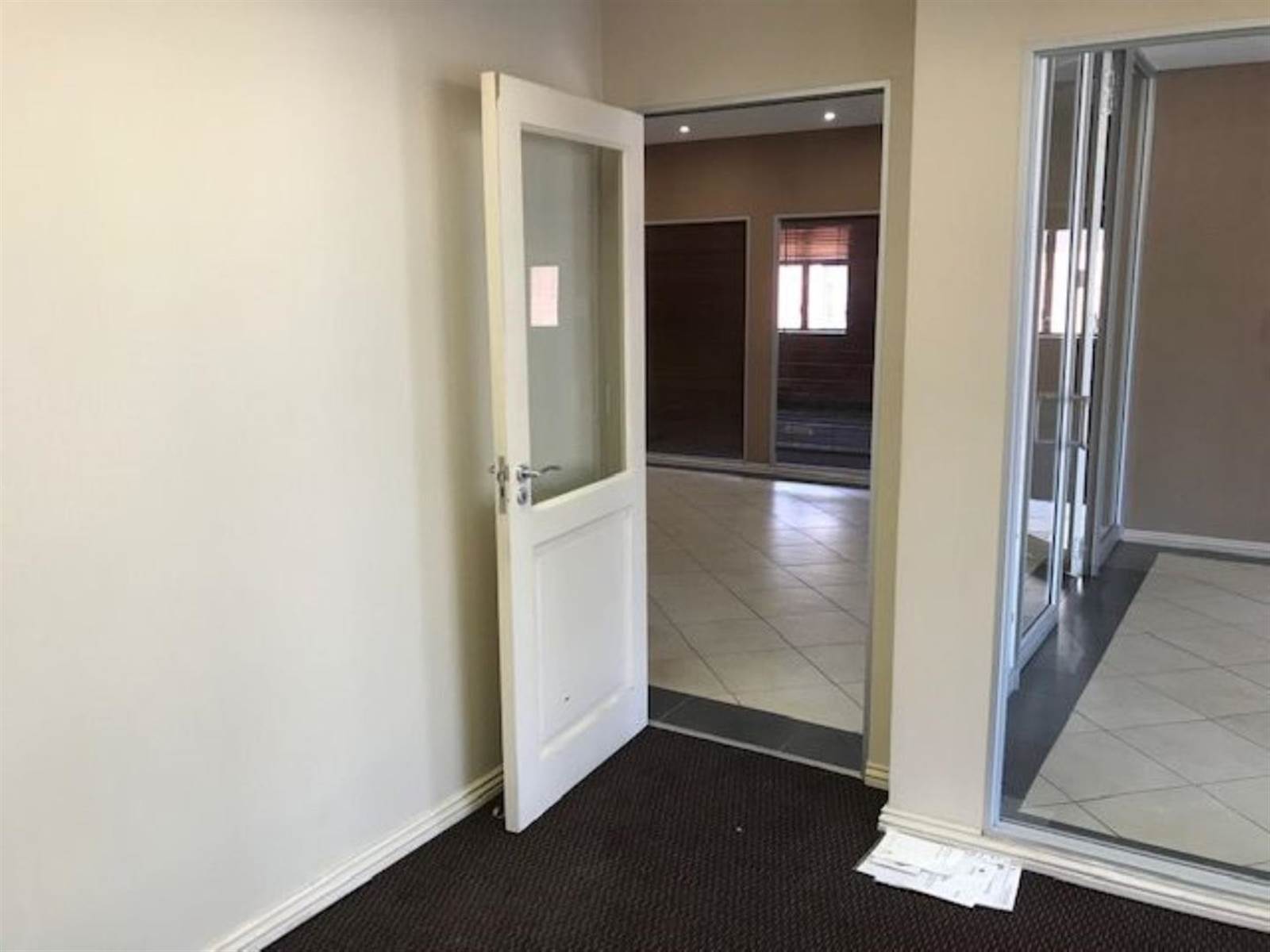 290  m² Commercial space in Fourways photo number 17