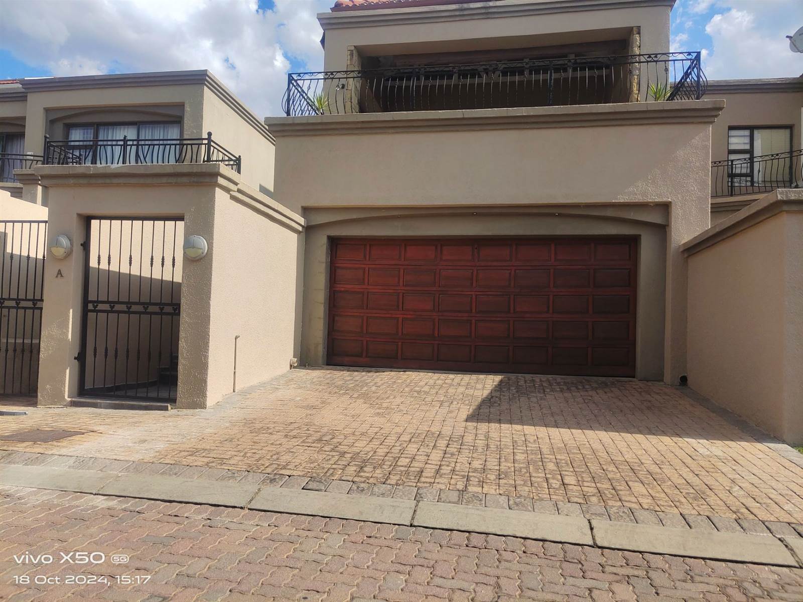 2 Bed Apartment to rent in Sunninghill RR4239495 Private Property