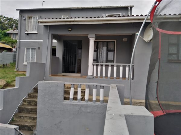 6 Bed Townhouse in Newlands East