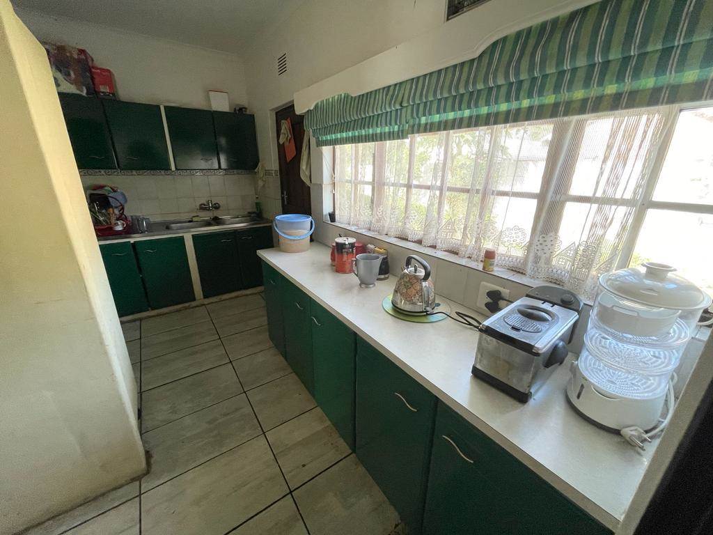 3 Bed House in Kwambonambi photo number 3