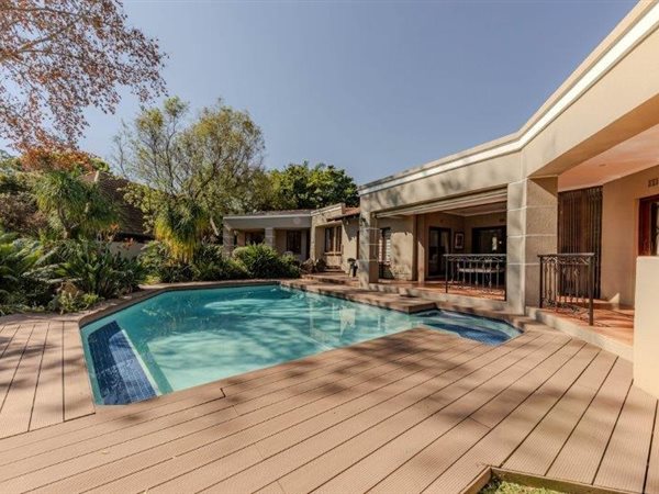 4 Bedroom House 4 Bedroom House