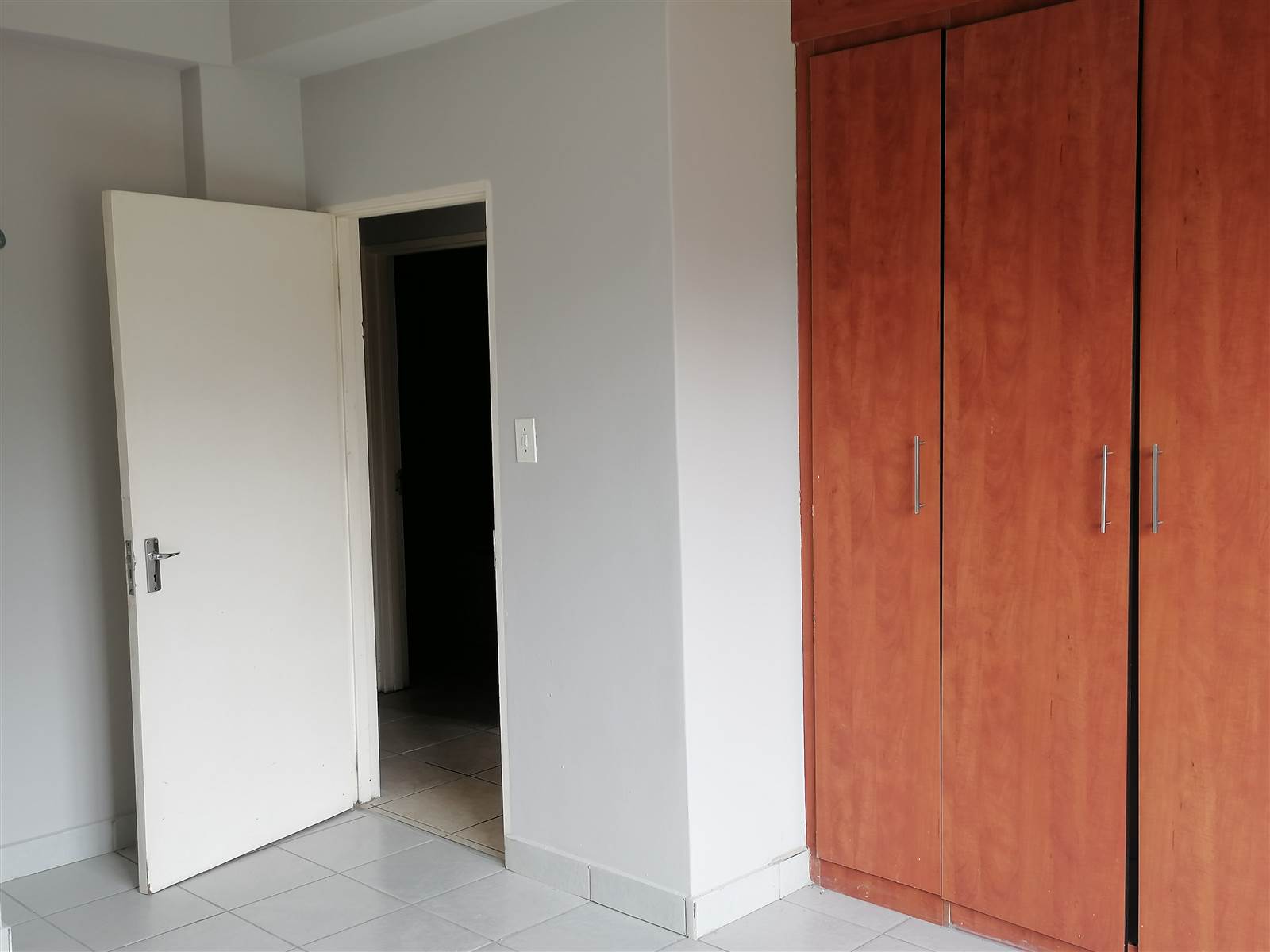 2 Bed Apartment in Sonheuwel photo number 13