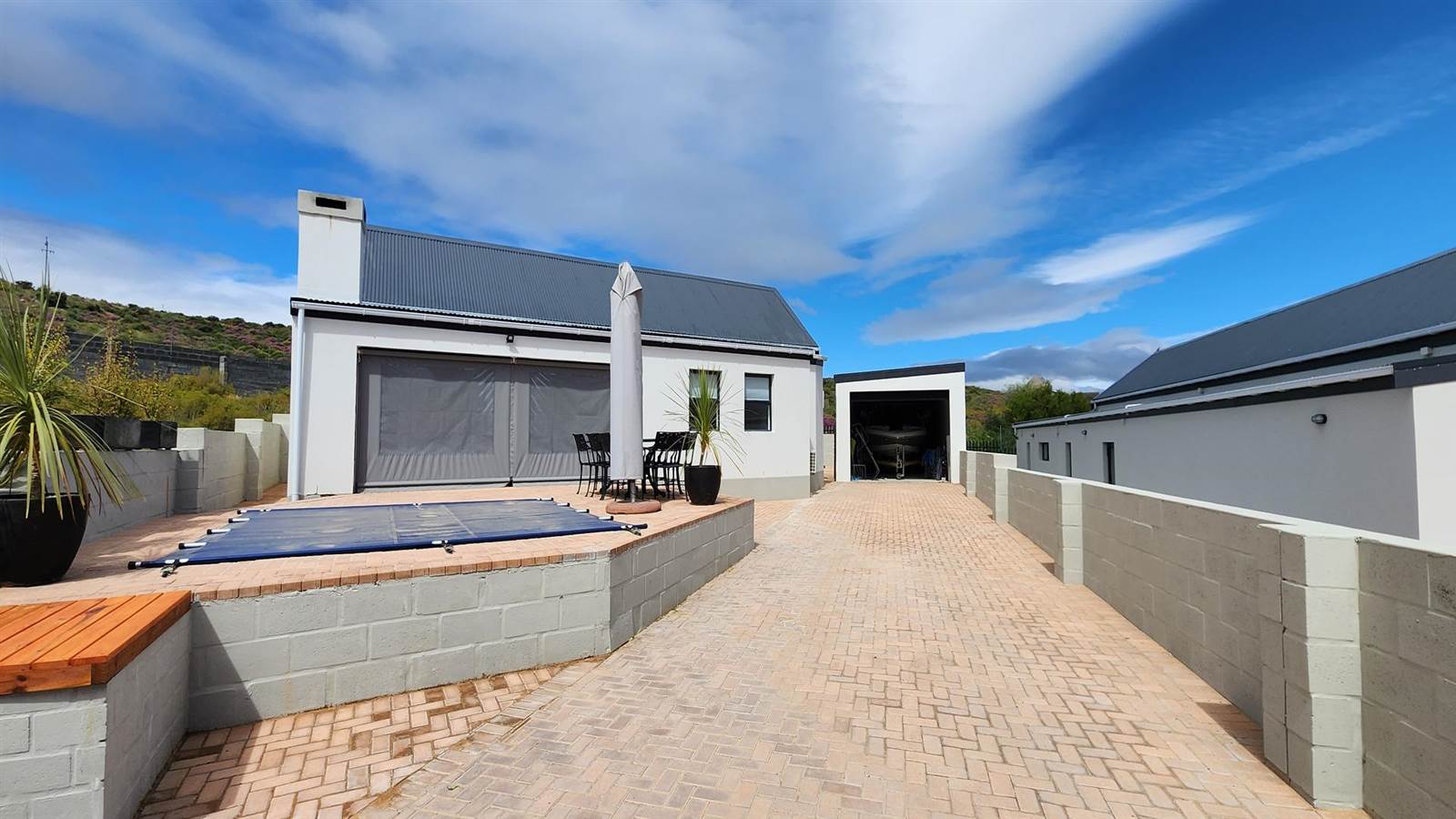 4 Bed House in Clanwilliam photo number 20
