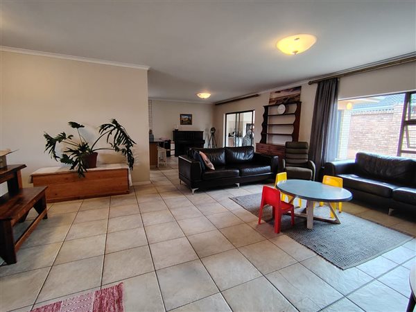 3 Bedroom House 3 Bedroom House