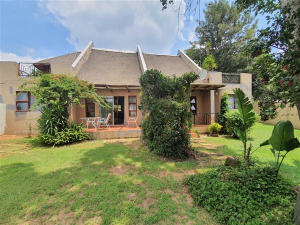 2 Bedroom Townhouse 2 Bedroom Townhouse