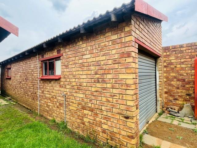 3 Bed House in Kwa Thema photo number 29