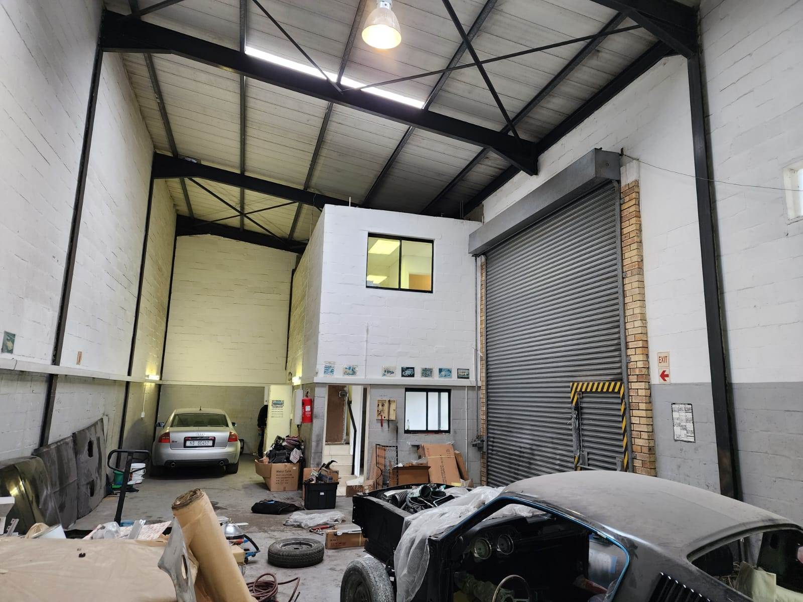 1221  m² Industrial space in Racing Park photo number 2