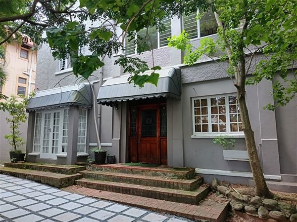3 Bedroom Townhouse 3 Bedroom Townhouse