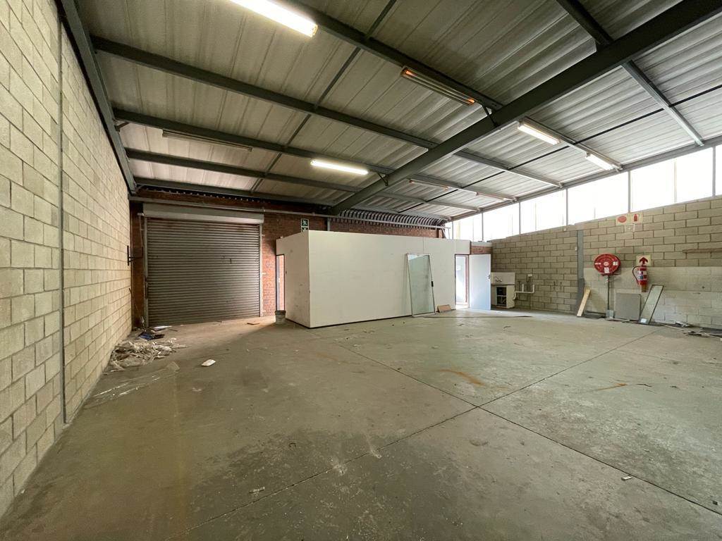 144  m² Industrial space in Kya Sands photo number 7